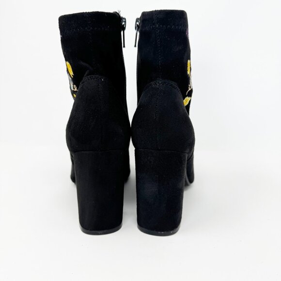 Carlos Womens Black Faux Suede Floral Embroidered Side Zip Heel Booties Size 6.5 - Picture 5 of 11